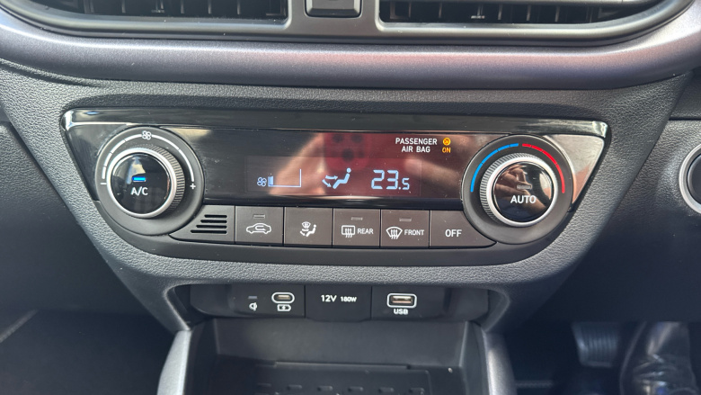 Hyundai i10 1.2 [79] Premium 5dr Auto [Nav] Petrol Hatchback